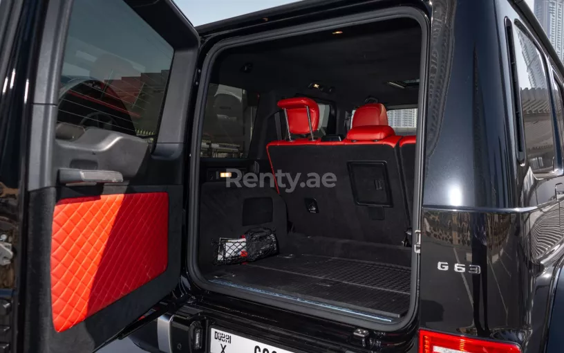 إيجار مرسيدس G63 AMG (أسود), 2020 في أبو ظبي