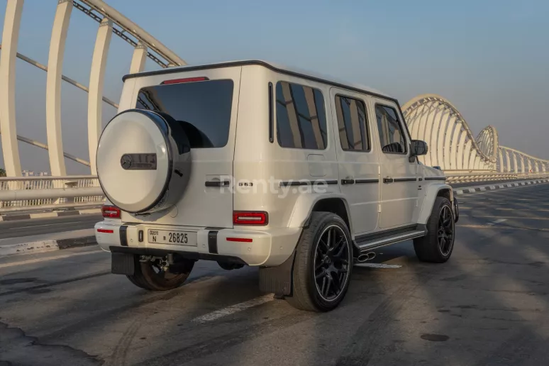 Mercedes G63 AMG (Blanco), 2021 para alquiler en Abu Dhabi