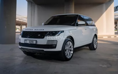 Abu Dabi'de kiralık Range Rover Vogue (Beyaz), 2020