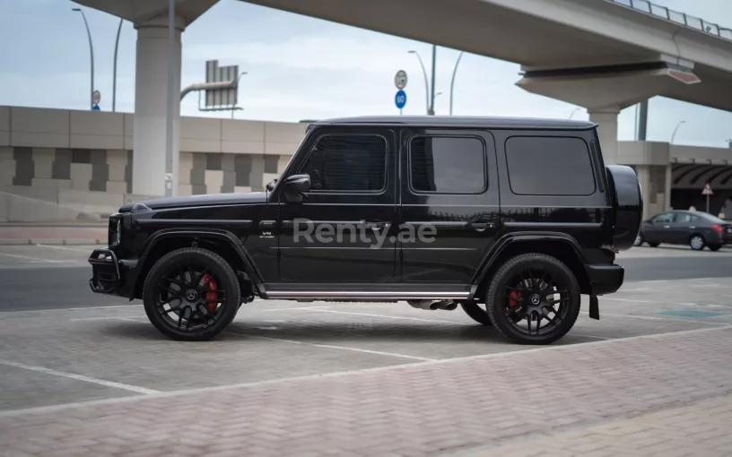 Mercedes G63 AMG (Nero), 2020 in affitto a Sharjah