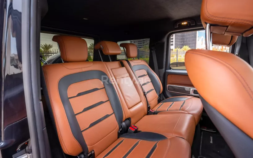 Mercedes G63 AMG (Nero), 2020 in affitto a Sharjah