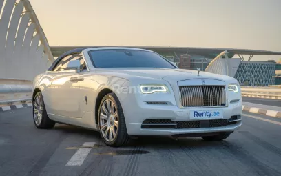 Abu Dabi'de kiralık Rolls Royce Dawn &Ouml;zel 3 renkli i&ccedil; mekan (Beyaz), 2018