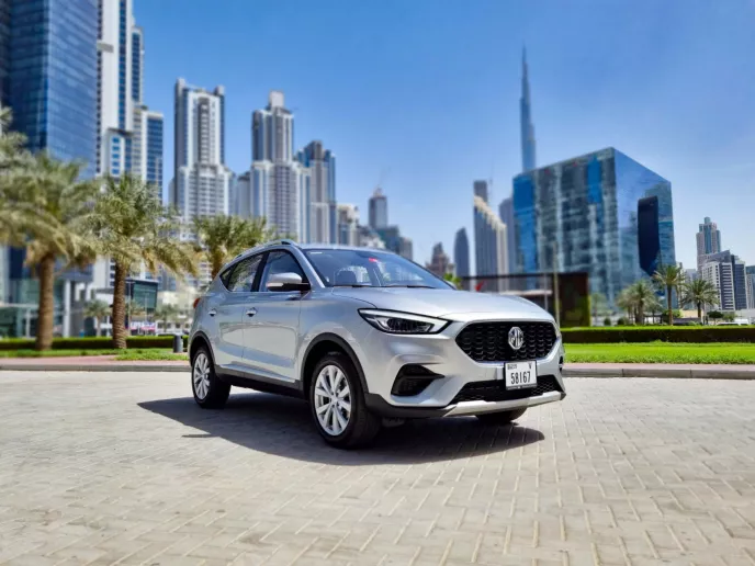 MG ZS (Grijs), 2022 te huur in Sharjah