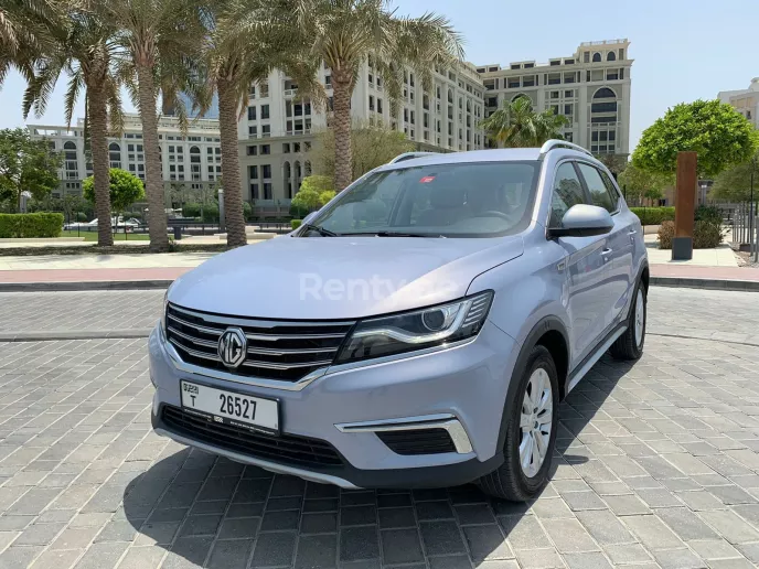 MG RX5 (Bleue), 2022 &agrave; louer &agrave; Sharjah