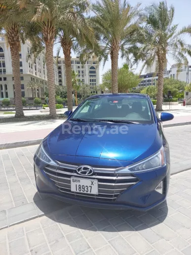 Hyundai Elantra (Синий), 2021 для аренды в Шарджа