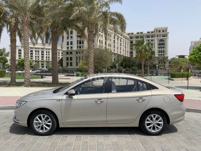 MG5 (Or), 2022 &agrave; louer &agrave; Sharjah