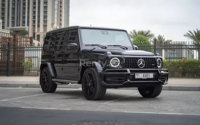 在阿布扎比 租 梅赛德斯 G63 AMG (黑色), 2020