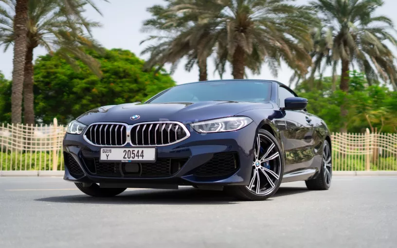 BMW 840i cabrio (Blu), 2021 in affitto a Abu Dhabi