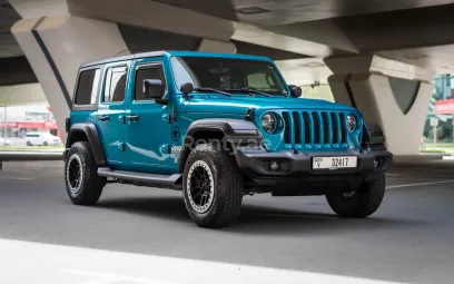 Abu Dabi'de kiralık Jeep Wrangler Limited Sport S&uuml;r&uuml;m D&ouml;n&uuml;şt&uuml;r&uuml;lebilir (Mavi), 2020