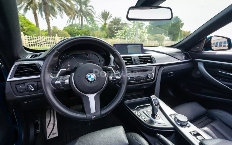 إيجار بي ام دبليو 430i كابريو (أزرق), 2020 في أبو ظبي