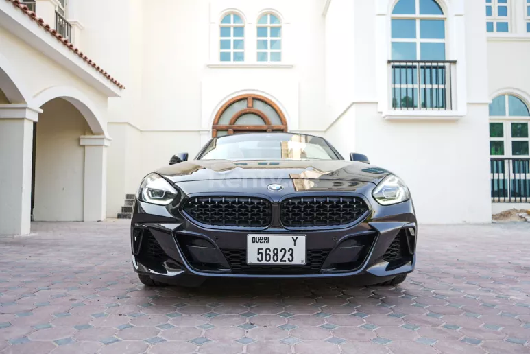 Dubai'de kiralık BMW Z4 (Siyah), 2021