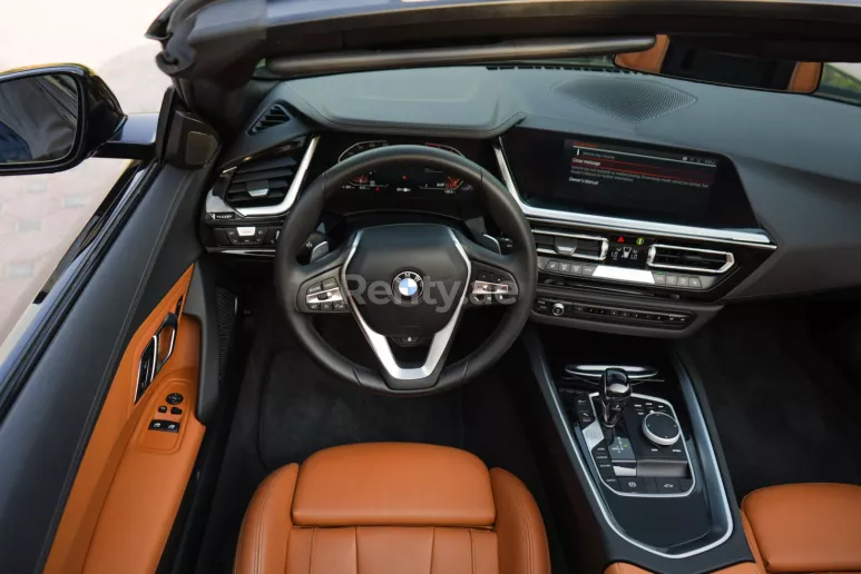 Dubai'de kiralık BMW Z4 (Siyah), 2021