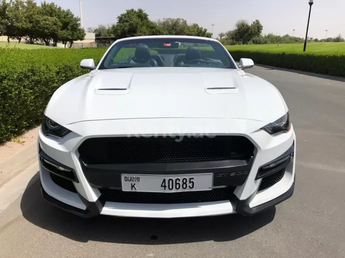 إيجار فورد موستانج (أبيض), 2020 في دبي