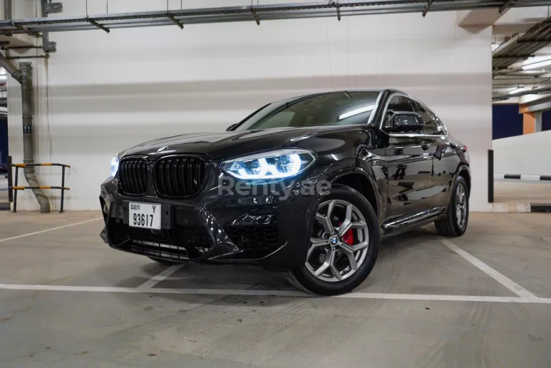 إيجار 2020 بي ام دبليو X4 with X4M Body Kit (أسود), 2020 في دبي