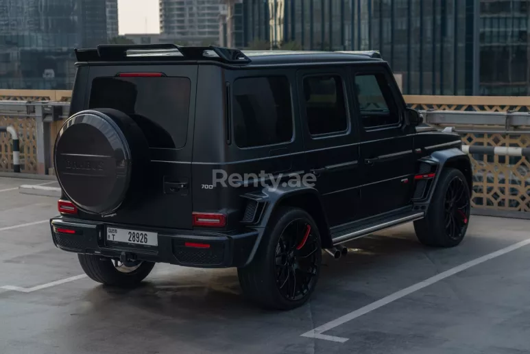 在阿布扎比 租 梅赛德斯 G63 Brabus (哑光黑), 2020