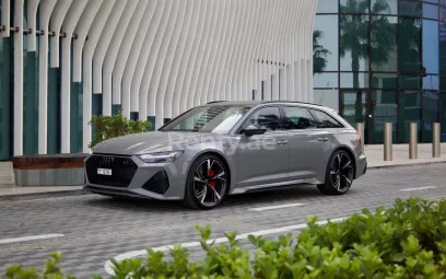 Audi RS6 (Grise), 2021 &agrave; louer &agrave; Duba&iuml;