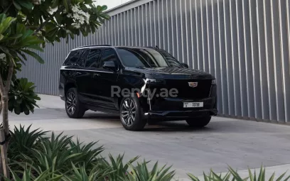Cadillac Escalade (Schwarz), 2022 zur Miete in Dubai