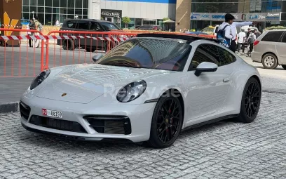 Porsche 911 Carrera 4s cabrio (Серый), 2022 для аренды в Дубай