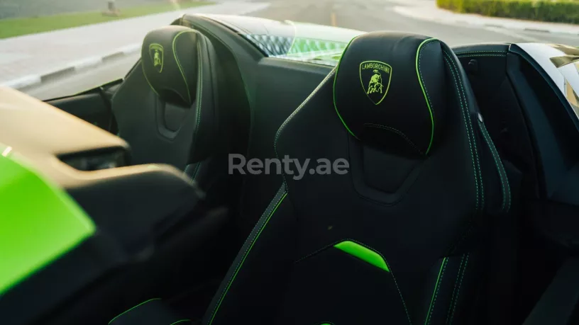 Lamborghini Evo Spyder (Green), 2022 for rent in Dubai
