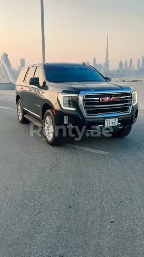在迪拜 租 GMC 尤科恩 (黑色), 2022