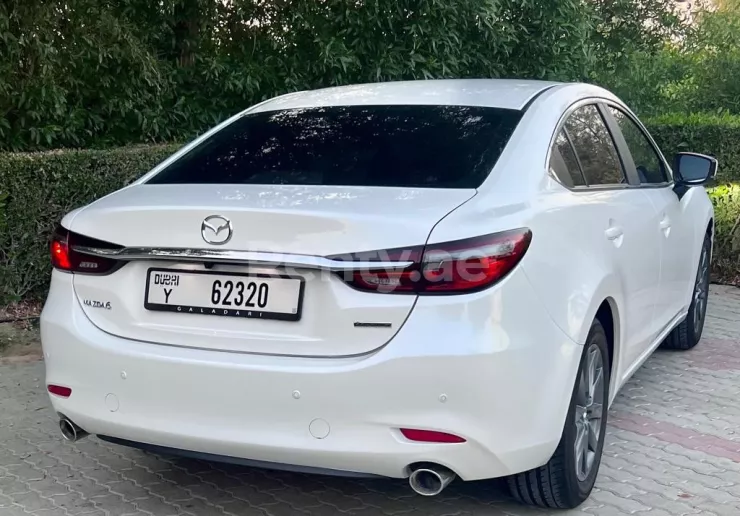 Dubai'de kiralık Mazda 6 (Beyaz), 2023