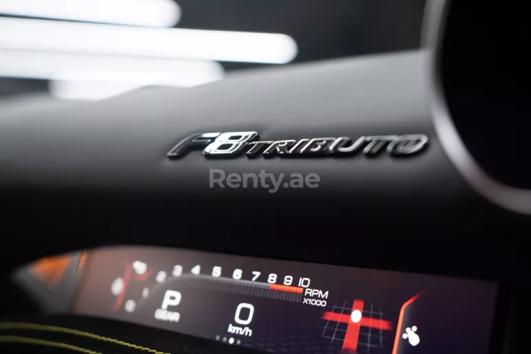 إيجار فيراري F8 تريبوتو (أحمر), 2022 في دبي