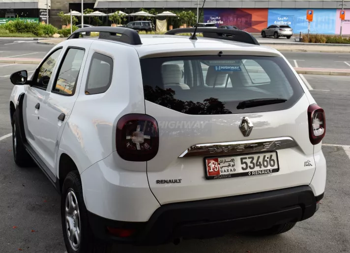 Dubai'de kiralık Renault Duster 4*4 2023 (Beyaz), 2023