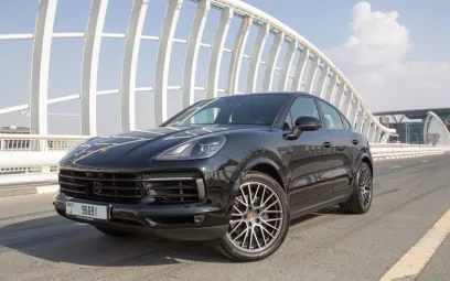 Abu Dabi'de kiralık Porsche Cayenne coupe (Siyah), 2022