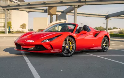 Ferrari F8 Tributo Spyder (rojo), 2023 para alquiler en Abu Dhabi