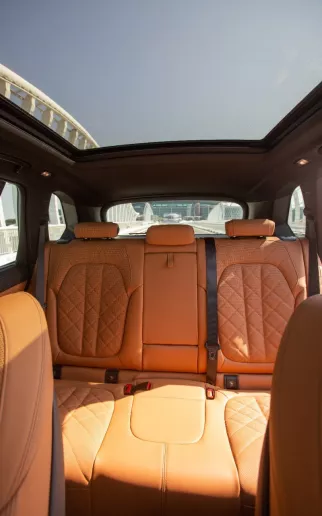 BMW X5 40iM (Wit), 2023 te huur in Abu Dhabi