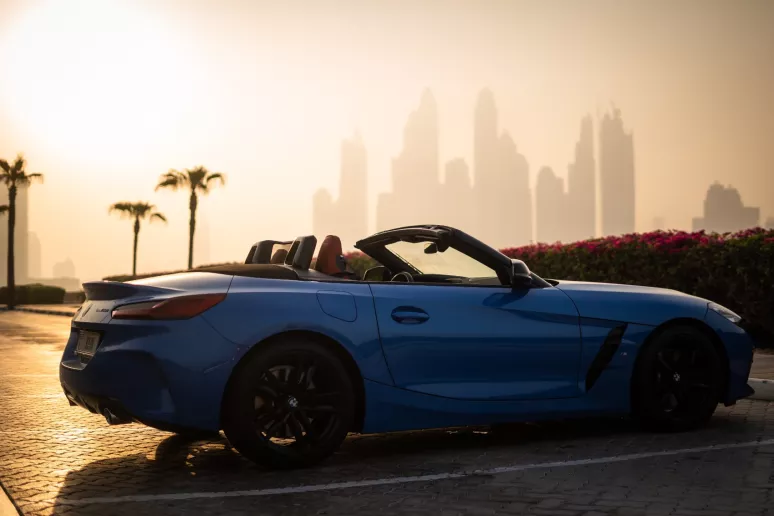 Dubai'de kiralık BMW Z4 (Mavi), 2022