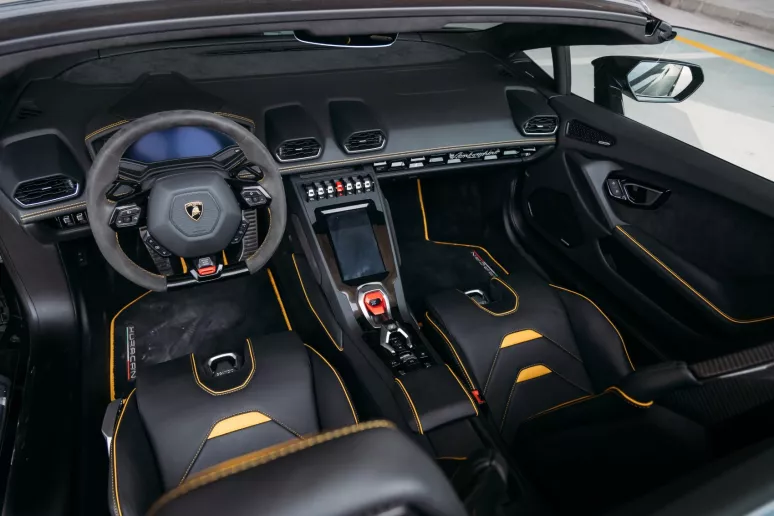 Lamborghini Evo Spyder (Noir), 2023 location horaire &agrave; Duba&iuml;