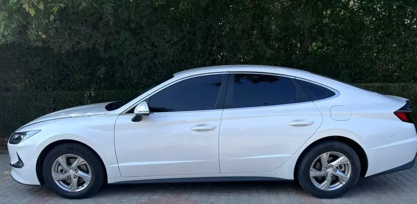 Hyundai Sonata (Белый), 2021 для аренды в Дубай