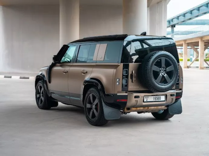 إيجار رينج روفر ديفندر V6 X (بنى), 2021 في دبي