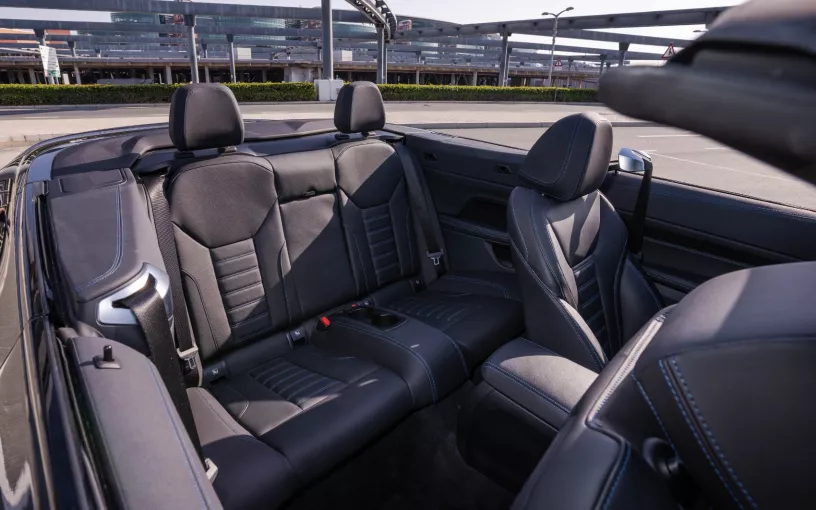 Dubai'de kiralık BMW 430i cabrio (Siyah), 2023