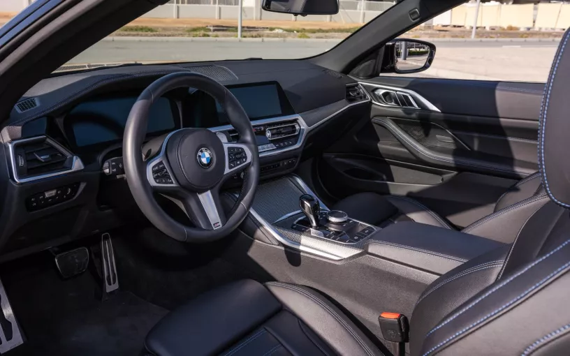 Dubai'de kiralık BMW 430i cabrio (Siyah), 2023