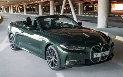 Abu Dabi'de kiralık BMW 430i cabrio (Yeşil), 2022