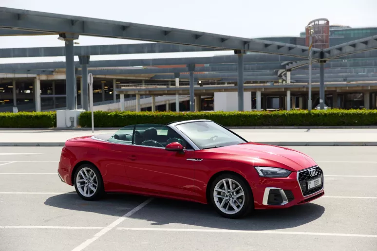 Audi A5 Cabrio (Красный), 2022 для аренды в Дубай
