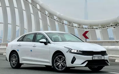 إيجار كيا K5 (أبيض), 2023 في دبي