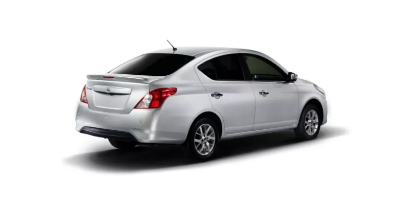 Nissan Sunny (Wit), 2023 te huur in Dubai