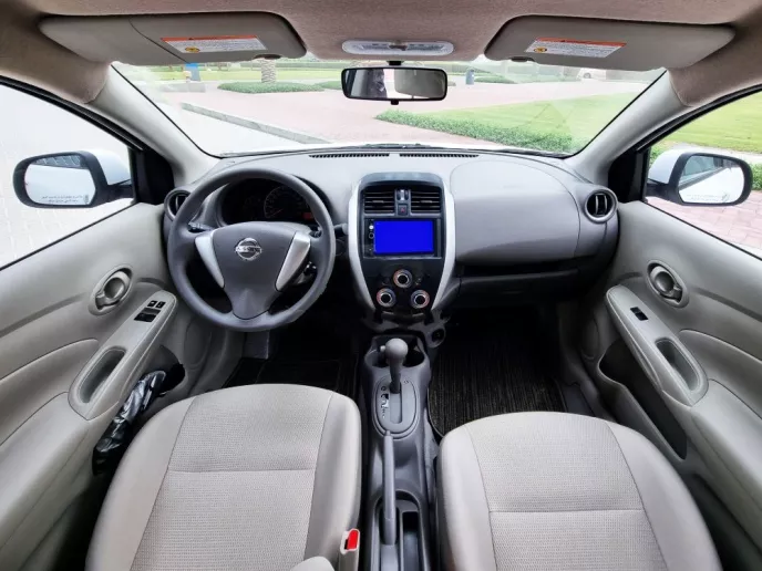 Nissan Sunny (Wit), 2023 te huur in Dubai