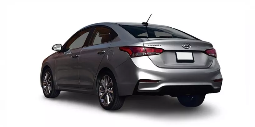 Hyundai Accent (rojo), 2022 para alquiler en Dub&aacute;i