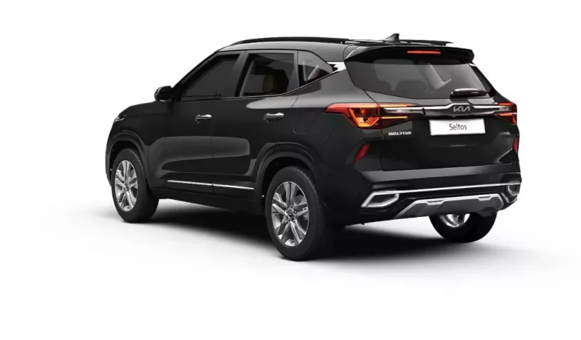 KIA Seltos (Zwart), 2023 te huur in Dubai