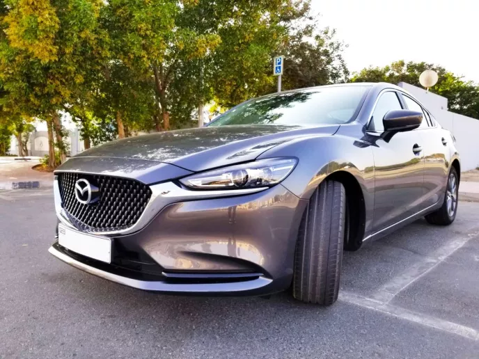 Dubai'de kiralık Mazda 6 (Koyu Gri), 2023