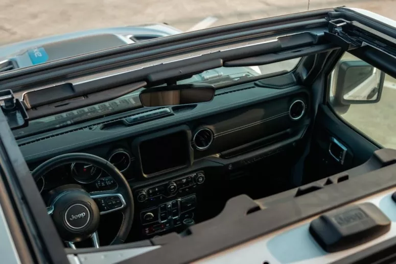 Jeep Wrangler Rubicon (Silver), 2022 for rent in Dubai