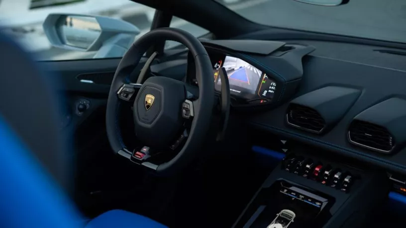 Dubai'de kiralık Lamborghini Huracan Evo Spyder (Gri), 2022