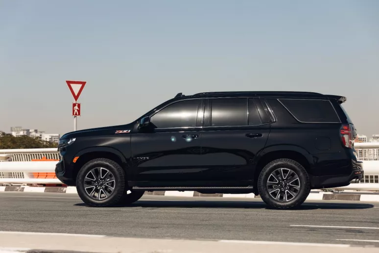 Chevrolet Tahoe (Noir), 2022 &agrave; louer &agrave; Sharjah