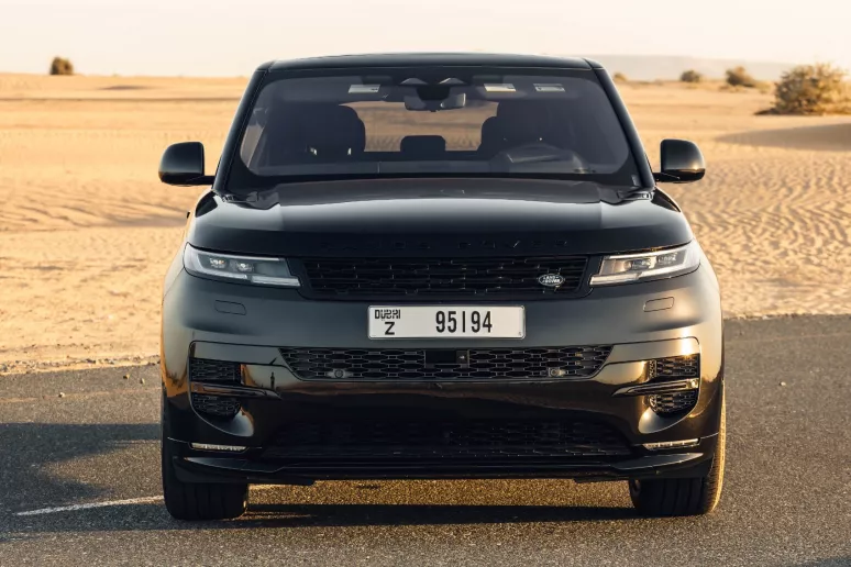 Şarika'de kiralık Range Rover Sport (Siyah), 2022