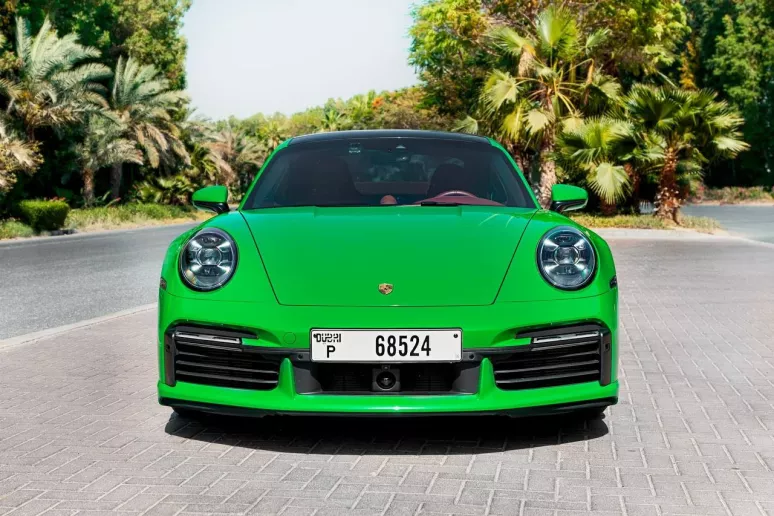 Porsche 911 Carrera Turbo S (Зеленый), 2023 для аренды в Дубай