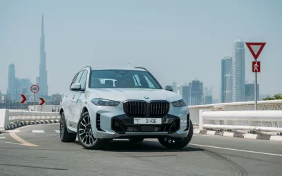Dubai'de kiralık BMW X5 (Gri), 2024